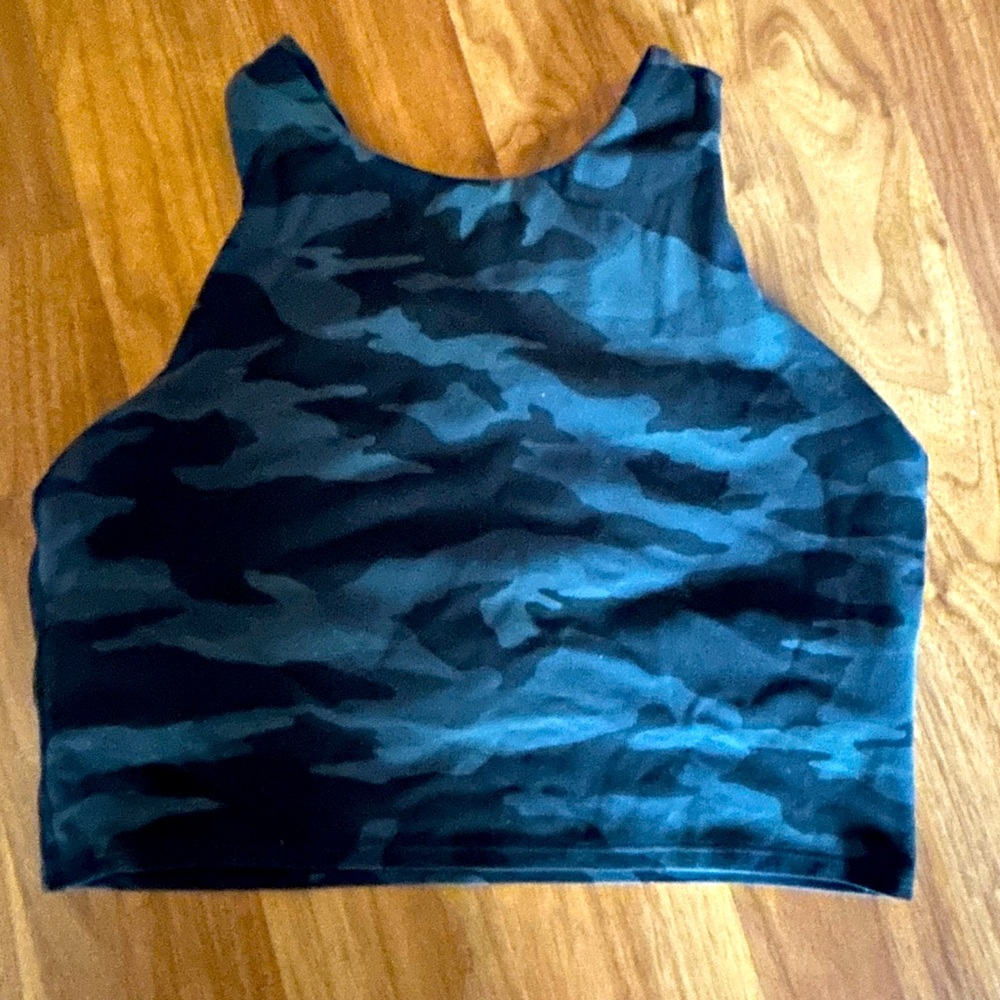 Athleta Conscious Crop Bra in M